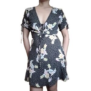 Topshop Black Floral Polka Dot Mini Dress V-Neck Skater Ruched Sleeve Size 4